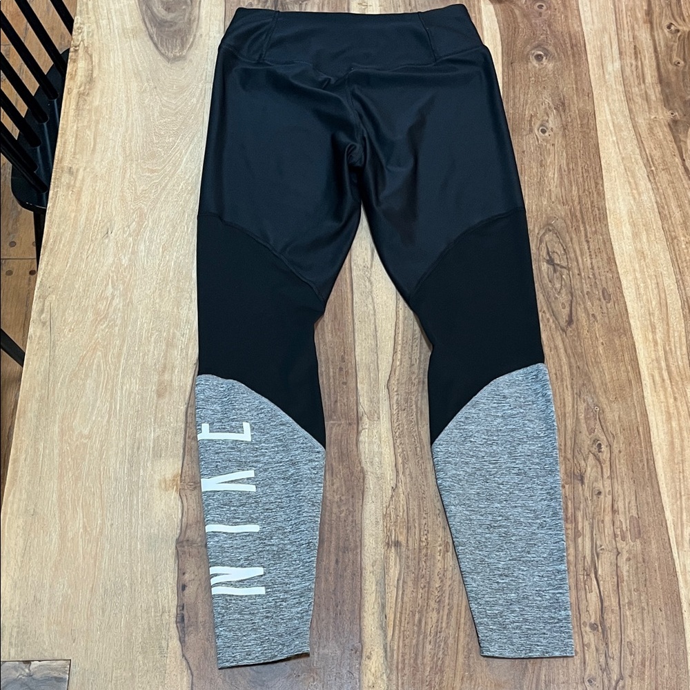 Nike Dri-Fit Black and Gray Leggings - Picture 2 of 6